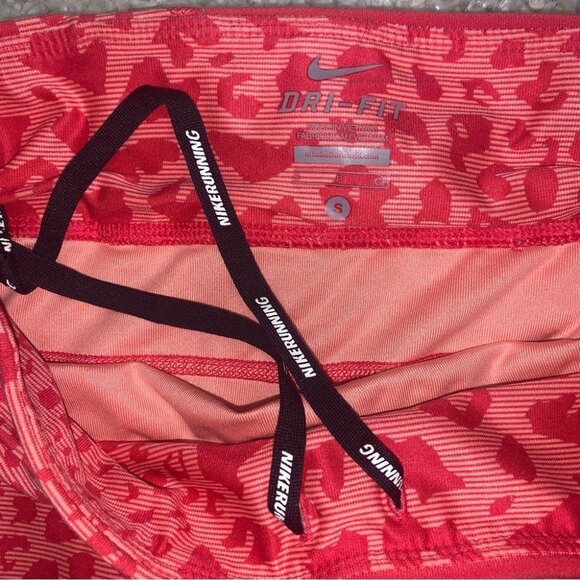 Nike Running Leggings Women’s Size Small Red Pink Animal Print Cropped - Picture 5 of 9